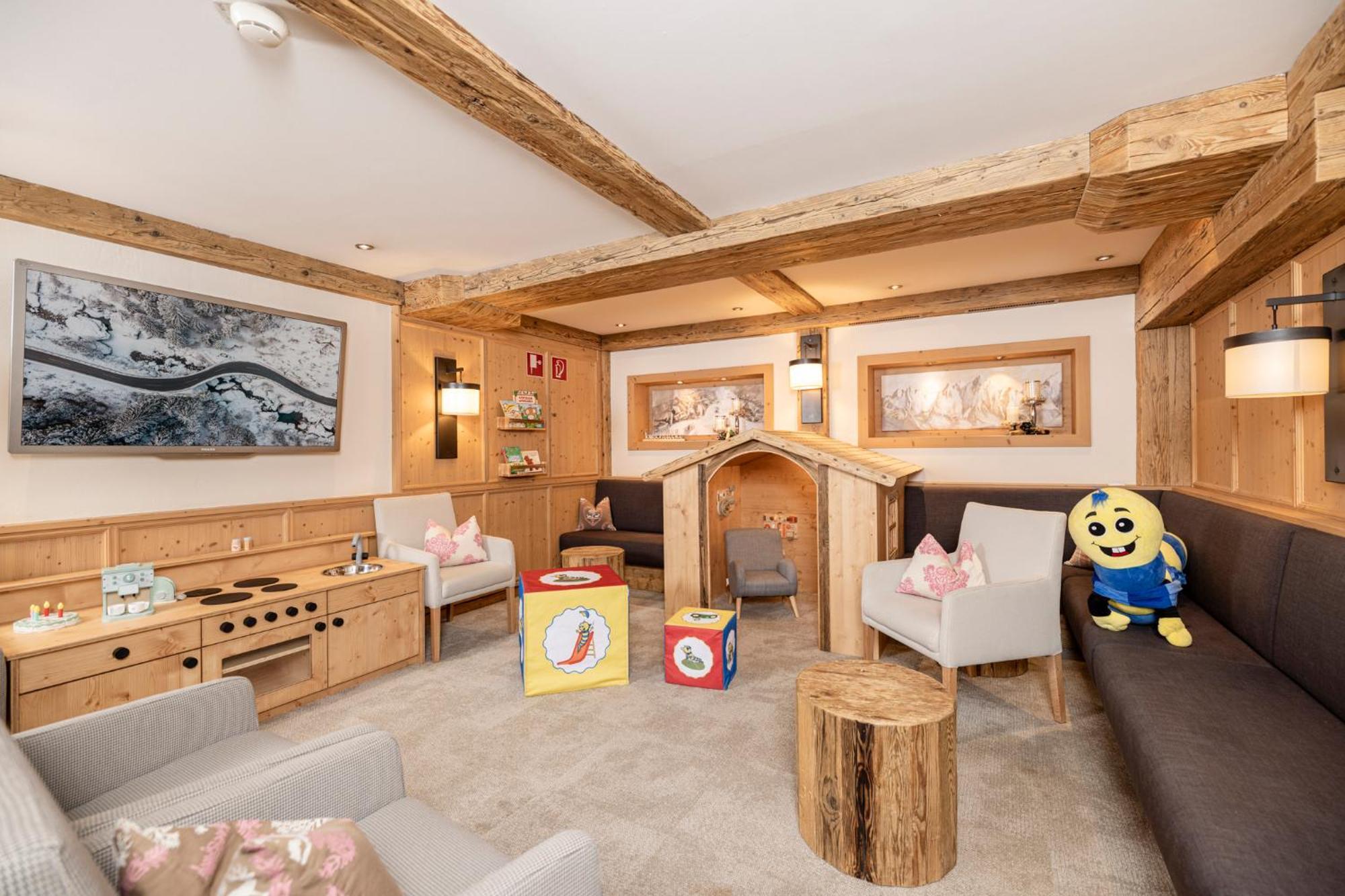 Kinder- & Gletscherhotel Hintertuxerhof Luaran gambar